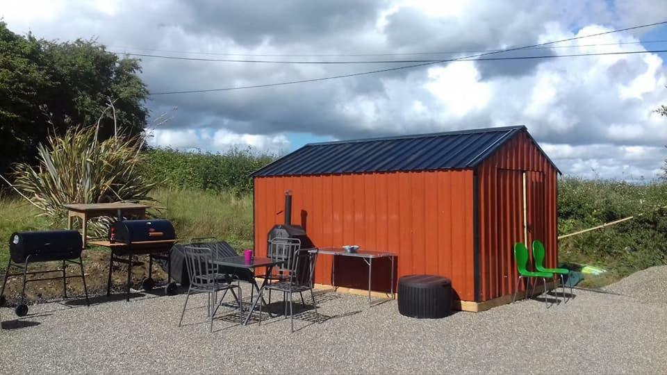 Shannon Estuary Glamping Effernan Экстерьер фото
