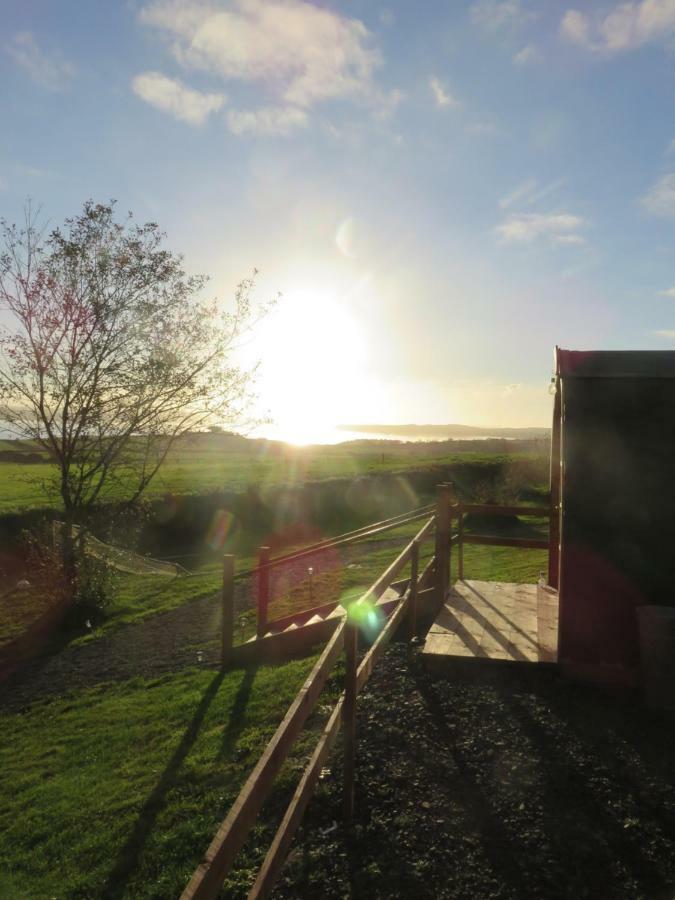 Shannon Estuary Glamping Effernan Экстерьер фото